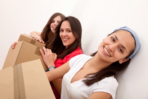 Prepared moving truck service for Stepney customers and nearby East London areas